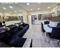 CASA DE 2 PLANTAS CON PATIO Y GARAJE EN VENTA EN LA CREU DE BARBERA, SABADELL