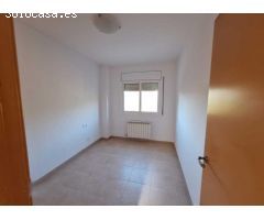 CASA DE 2 PLANTAS CON GARAJE Y PISCINA EN VENTA EN LLORET DE MAR, GIRONA
