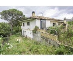 CHALET CON JARDÍN MUY LUMINOSO EN VENTA EN MAS MORA, TORDERA