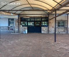 ¡Gran Oportunidad de Inversión! Complejo de Hostelería y Dos Viviendas