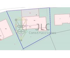 Chalet independiente rústico en las Colinas: dos salones, dos cocinas, chimenea, jardín, etc.