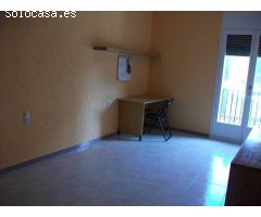 PISO MUY AMPLIO EN VENTA