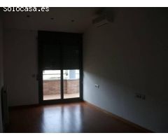 CASA ADOSADA EN VENTA CON GARAJE