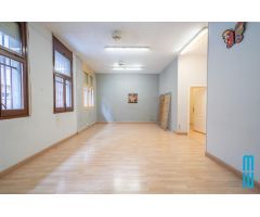 ¡Descubre esta excelente oportunidad en Badalona!