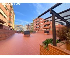 BONITO PISO CON PARKING INCLUIDO Y CERCA DEL MAR EN PINEDA!!