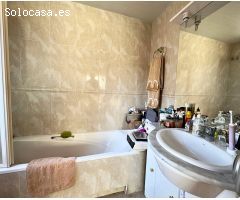 BONITO PISO CON PARKING INCLUIDO Y CERCA DEL MAR EN PINEDA!!