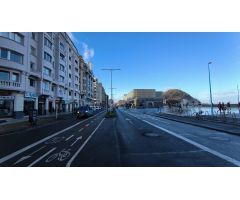 Local comercial con salida de humos en la mejor zona de Gros