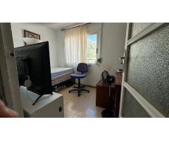 Oportunidad Única: Amplio Piso de 3 Dormitorios con Luz Natural