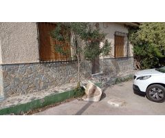 Casa con terreno en la huerta del Raal