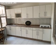 Casa grande en el centro de Alquerías con terreno