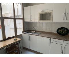Casa grande en el centro de Alquerías con terreno