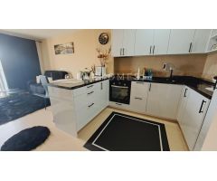 Moderno Apartamento con Vistas al Mar y Laguna de Guardamar en Complejo Residencial