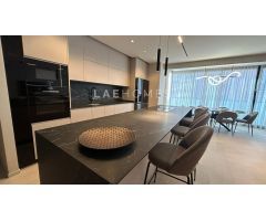 Apartamento de diseño en el corazón de Alicante: Exclusivo y Vanguardista