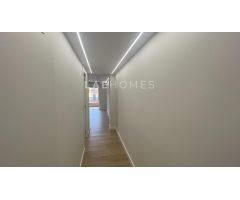 Piso en venta en Avenida de la Estación, Alicante – 3 dormitorios, balcón, orientación sur