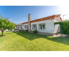 ¡FANTÁSTICO CHALET INDEPENDIENTE CON 4 HABITACIONES EN CAMBRILS MEDITERRANI !