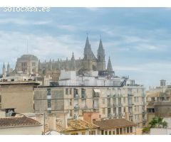 Con vistas a la catedral y al castillo Bellver, en Palma