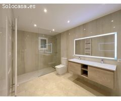 Con spa, piscina y licencia vacacional, en S´ Aranjassa