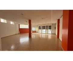 Local comercial en Venta en Olesa de Montserrat, Barcelona