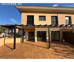 Adosado en Venta en Sant Esteve Sesrovires, Barcelona