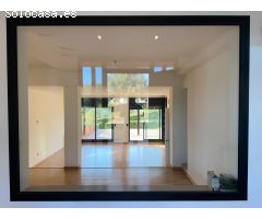 Adosado en Venta en Sant Esteve Sesrovires, Barcelona