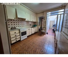CASA DE PUEBLO EN PILES