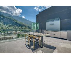 Atico triplex con piscina privada interior