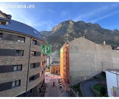 Lote de cuatro apartamentos en venta en Sant Julià