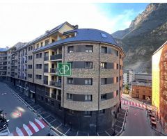 Lote de cuatro apartamentos en venta en Sant Julià