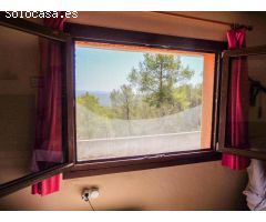 Gran Casa con magníficas vistas al Parque del Garraf ideal para dos familias.
