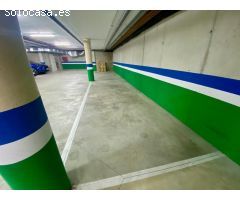 Plaza de parking para coche grande
