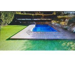 Planta Baja dúplex con jardín y piscina privados en exclusivo complejo de Barcelona