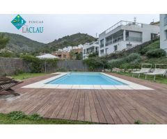 Moderno Chalet en alquiler, 5 dormitorios y piscina Sitges