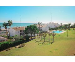 Piso en Aiguadolç con bonitas vistas al mar y a la amplia zona ajardinada con piscina comunitaria