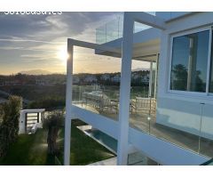 MAGNIFICAS VILLAS  DE OBRA NUEVA CON VISTAS AL MAR EN VALDEOLLETAS - MARBELLA