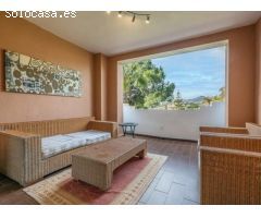 EXCLUSIVO APARTAMENTO EN GUADALMINA BAJA