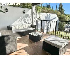 ESPECTACULAR ADOSADO EN UNA URBANIZACIÓN EXCLUSIVA EN LA ZONA DE NAGÜELES ALTO EN MARBELLA
