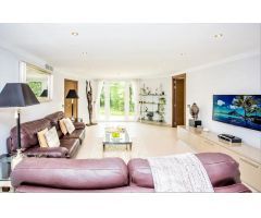 MARAVILLOSA VILLA A ESCASOS METROS DEL MAR  EN LINDA VISTA - MARBELLA