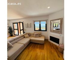 ENCANTADOR CHALET EN BENALMADENA CON VISTAS AL MAR