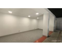 ¡OPORTUNIDAD! Local Comercial en venta en calle Óbolo-Carabanchel