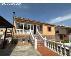 Fantástica Villa con piscina a tan solo unos minutos del mar.