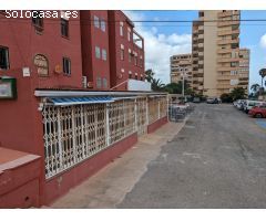 Amplio Local para Hostelería con dos salones en Cabo Cervera