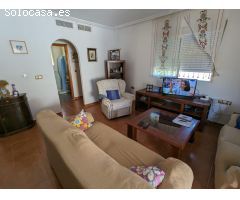 Espectacular villa independiente con piscina en La Zenia