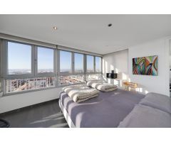 Vive el Lujo frente al Mar: Espectacular Loft Reformado en Primera Línea de Playa, Torrevieja