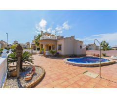 Chalet en Venta en Guardamar del Segura, Alicante