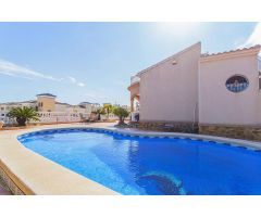Chalet en Venta en Guardamar del Segura, Alicante