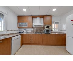 Fascinante finca con casa tipo dulpex de 4 dormitorios + piscina y garaje!!!!