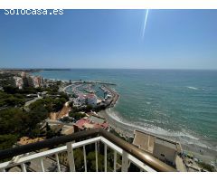 APARTAMENTO CON UNAS VISTAS AL MAR QUE TE HACEN SENTIR COMO SI VIVIERAS EN UN BARCO