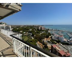 APARTAMENTO CON UNAS VISTAS AL MAR QUE TE HACEN SENTIR COMO SI VIVIERAS EN UN BARCO
