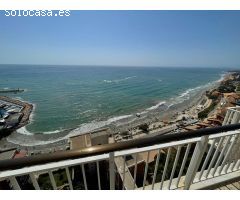 APARTAMENTO CON UNAS VISTAS AL MAR QUE TE HACEN SENTIR COMO SI VIVIERAS EN UN BARCO