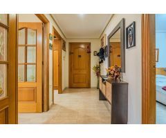 Apartamento de 4 dormitorios en el centro de Torrevieja, Calle San Luis